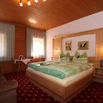 Hohenkendl 3*